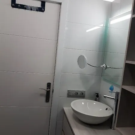 Loft Apartment With Sea View In Costa Adeje شقة *